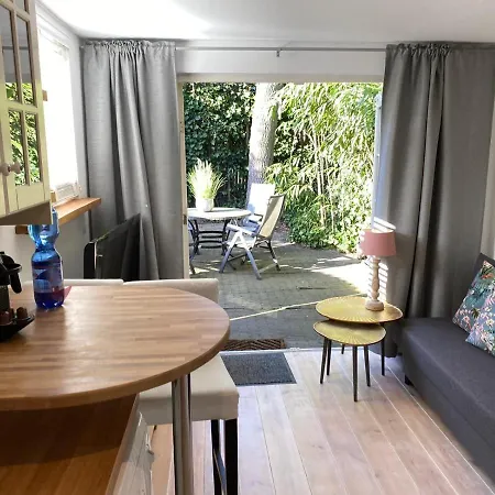 Lief Binnen, Bij Bos Duin En Dorp